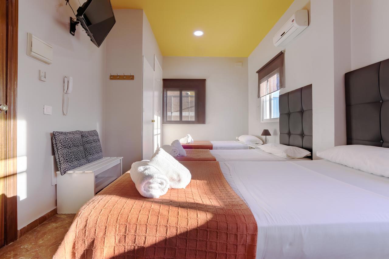 Hostal Ciudad Jardin Málaga Exterior foto