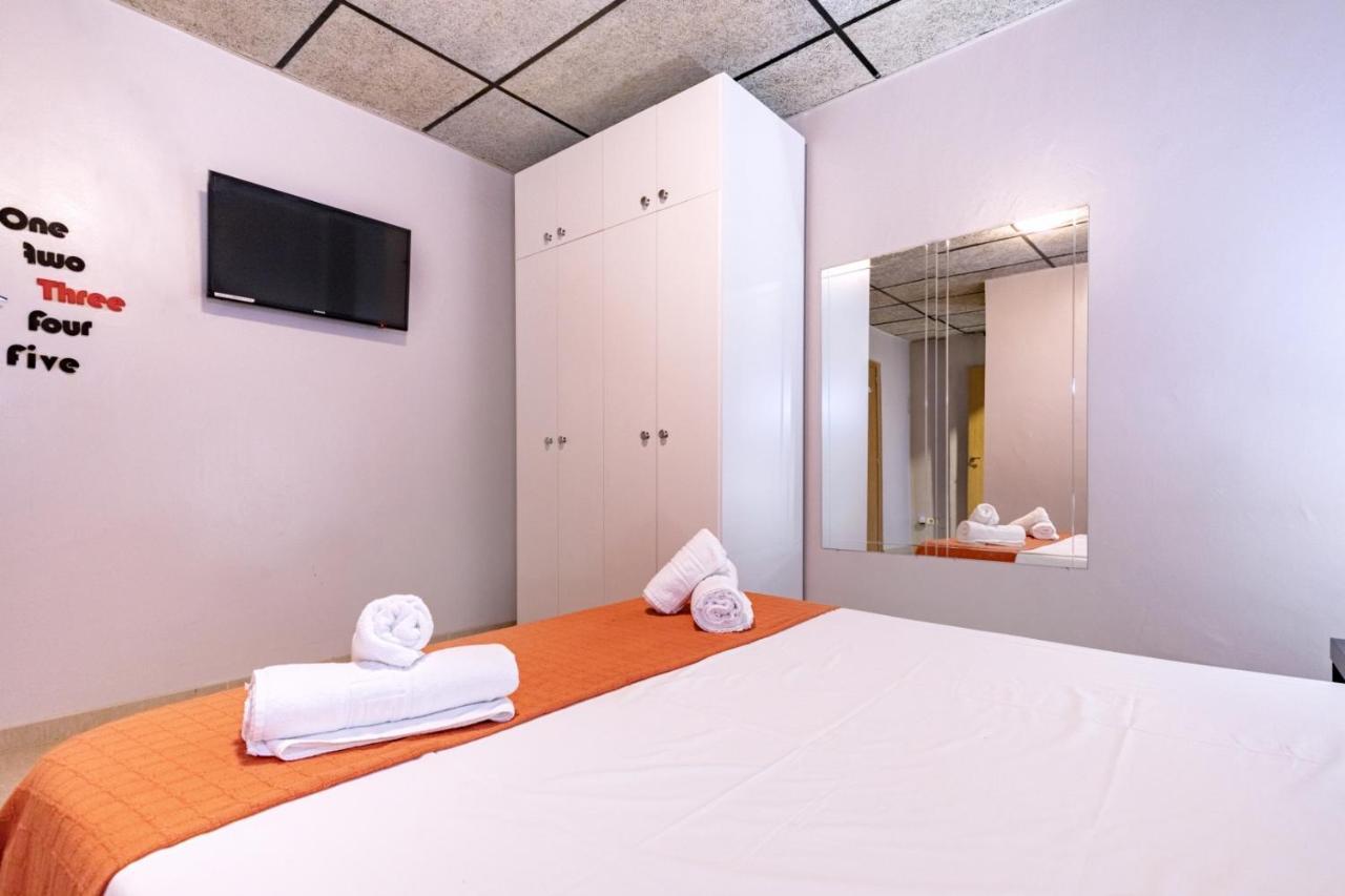 Hostal Ciudad Jardin Málaga Exterior foto